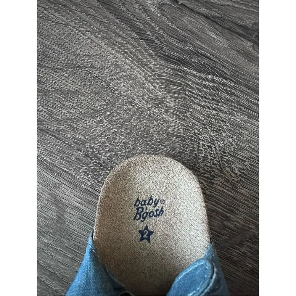 Osh Kosh Bgosh baby Fabric sandals size 2